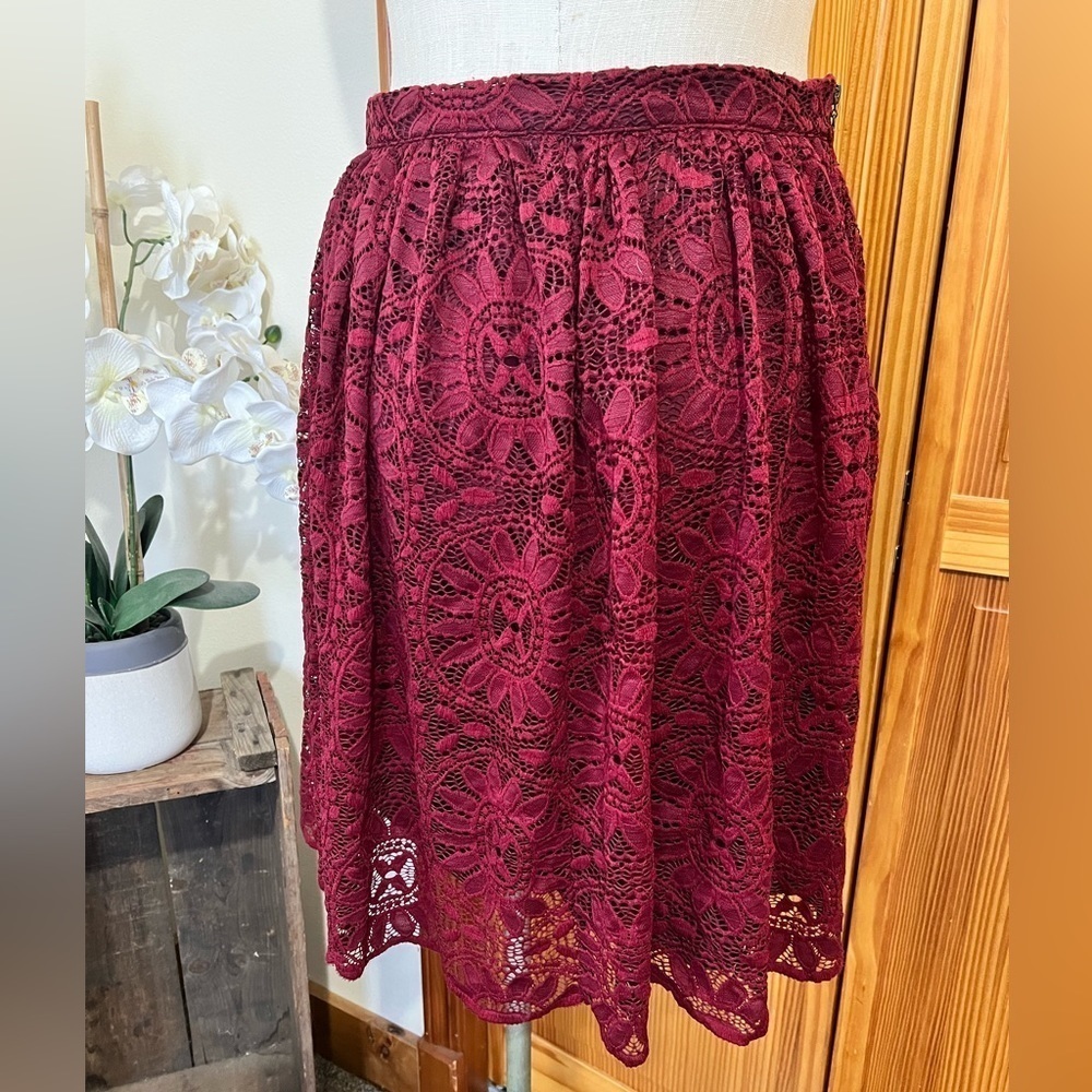 Xhiliration Medium Burgundy Red Lace Skirt Zip Holiday Formal Party - Picture 4 of 9